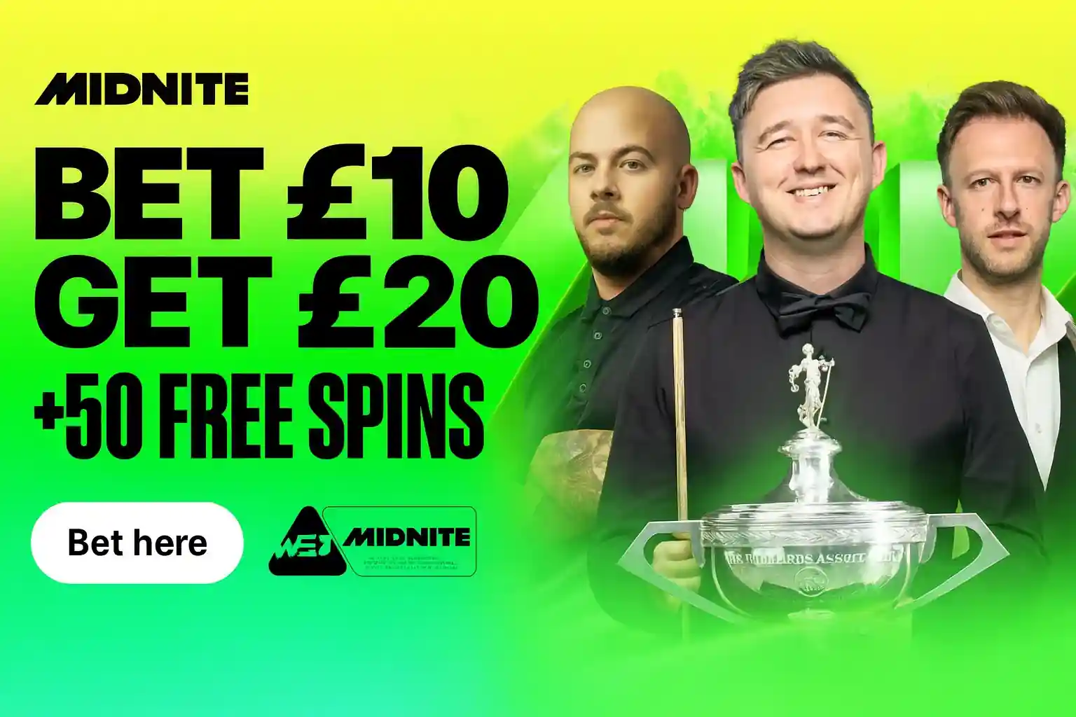 Billiards players promoting bet and free spins offer